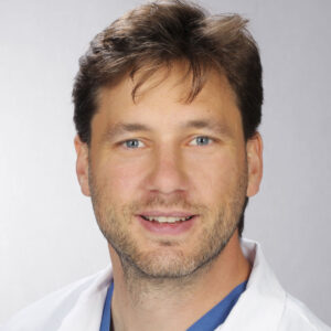 Dr. med. Tom Bayer, M.A.